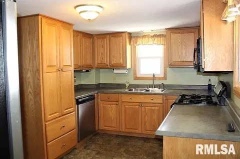 1206 Roseview Ave, Kewanee, IL 61443 photo 8