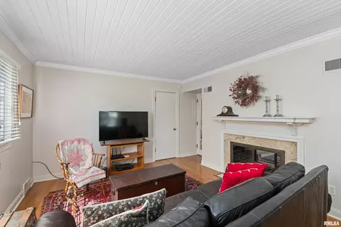 3321 14th St, Moline, IL 61265 photo 17