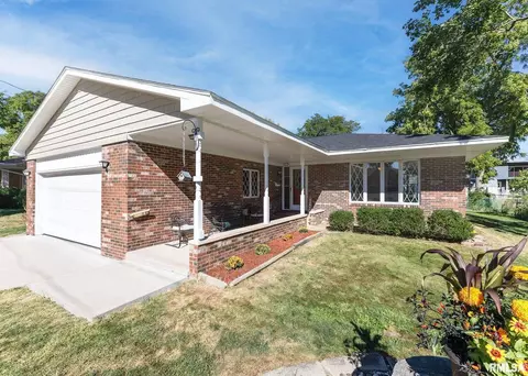 2127 31st St, Rock Island, IL 61201