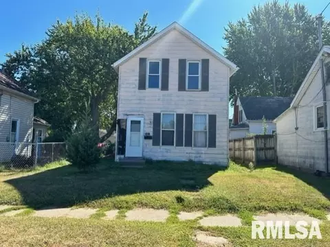 2507 Garfield St, Clinton, IA 52732