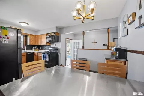1013 4th St #A, Hampton, IL 61256 photo 7