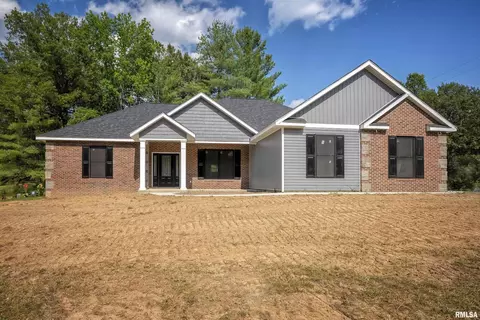5922 Market Rd, Marion, IL 62959