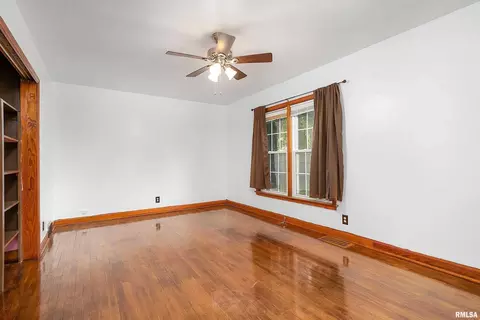 107 N Scandia St, Alpha, IL 61413 photo 12