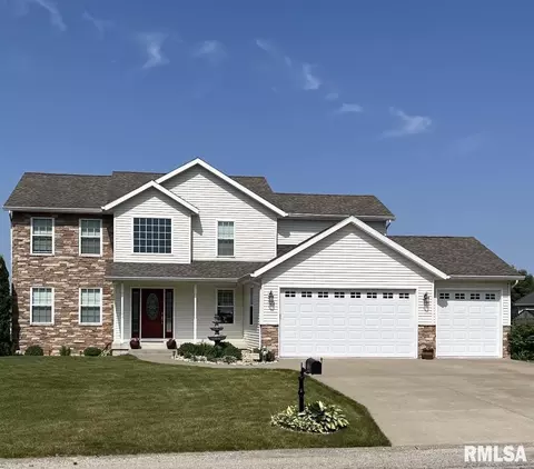 109 N 1st St, Colona, IL 61241