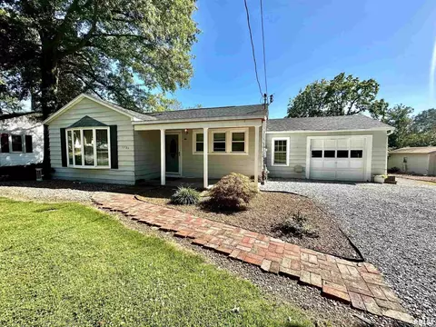 1721 Dorris Heights Rd, Harrisburg, IL 62946