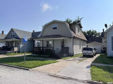 605 Wilkes Ave, Davenport, IA 52802