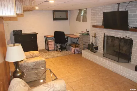 442 50th St, Moline, IL 61265 photo 13