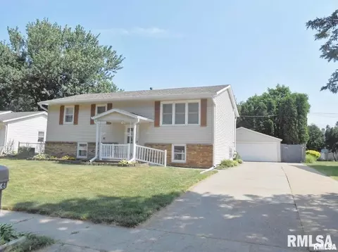 2116 W 45th St, Davenport, IA 52806