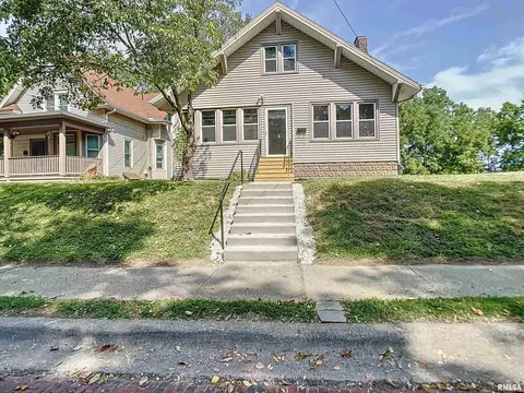 2837 9th Ave, Rock Island, IL 61201