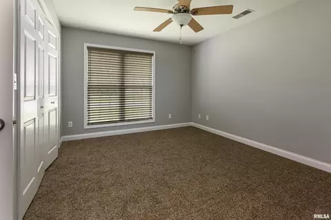 702 Legacy Dr, Herrin, IL 62948 photo 21