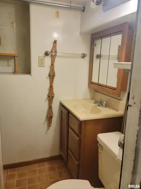 1931 33rd St, Moline, IL 61265 photo 22