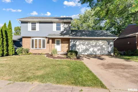 4455 Richmond Ct, Bettendorf, IA 52722