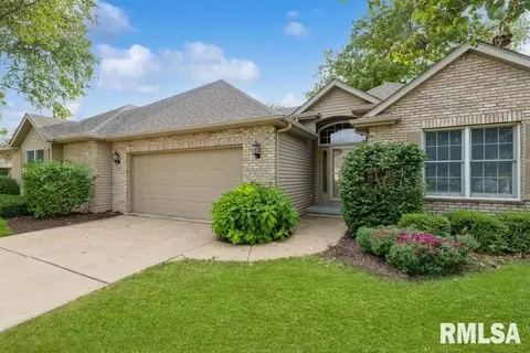 3601 70th Street Ct, Moline, IL 61265
