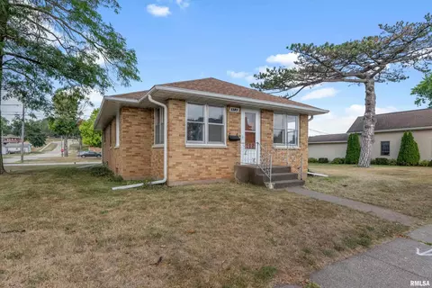 1101 14th Ave, Fulton, IL 61252