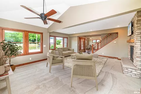 1106 19th Ave, Moline, IL 61265 photo 4