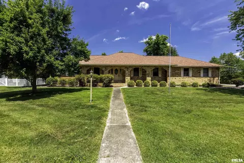 806 Morningside Dr, Marion, IL 62959