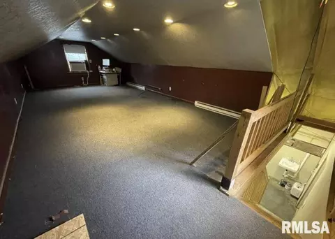 1002 24th St, Moline, IL 61265 photo 21