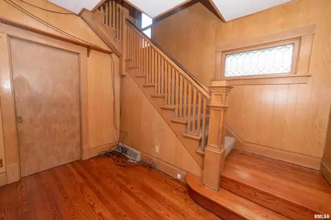 1002 24th St, Moline, IL 61265 photo 9