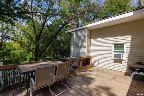 1145 22nd St, Moline, IL 61265 photo 8