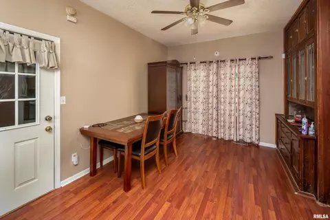 1145 22nd St, Moline, IL 61265 photo 13
