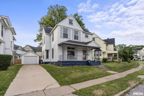 1947 Walling Ct, Davenport, IA 52803