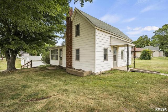 329 W Center St, Joy, IL 61260