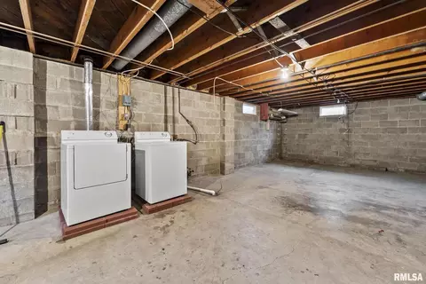 208 SE 7th Ave, Aledo, IL 61231 photo 11