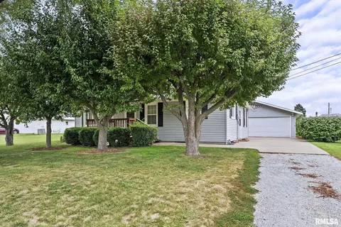 208 SE 7th Ave, Aledo, IL 61231