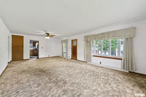 208 SE 7th Ave, Aledo, IL 61231 photo 6