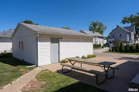 1309 19th Ave, Moline, IL 61265 photo 41