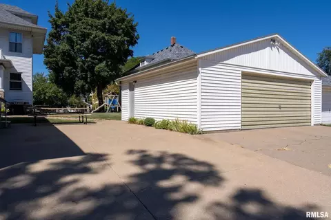 1309 19th Ave, Moline, IL 61265 photo 40