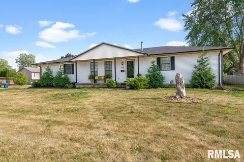 816 Oaklawn Ave, East Moline, IL 61244