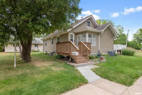 4746 20th Ave, Moline, IL 61265 photo 3