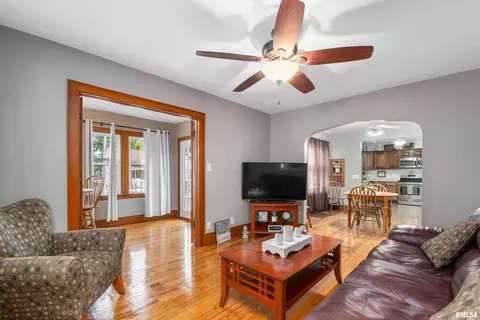 4746 20th Ave, Moline, IL 61265 photo 9