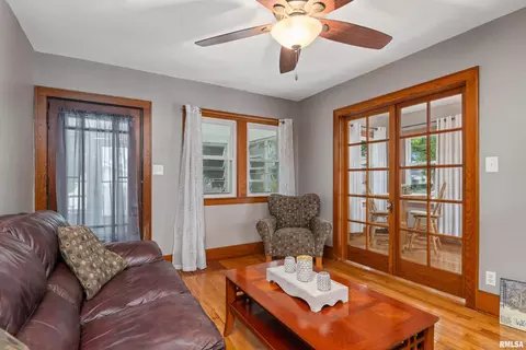 4746 20th Ave, Moline, IL 61265 photo 8