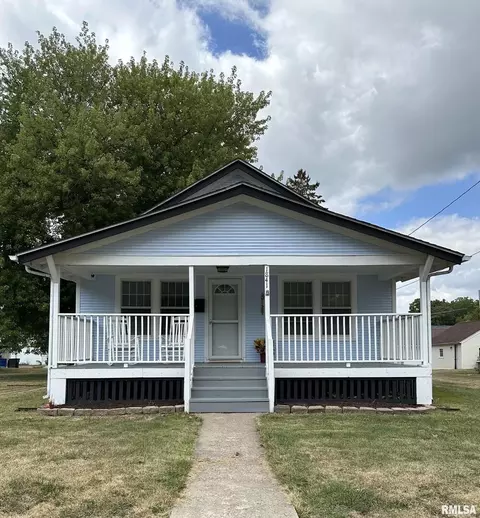1841 34th St, Moline, IL 61265