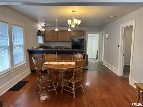 1841 34th St, Moline, IL 61265 photo 13