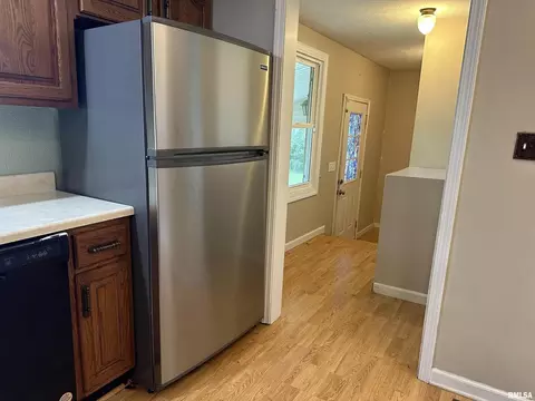 809 E Main St, Marion, IL 62959 photo 14