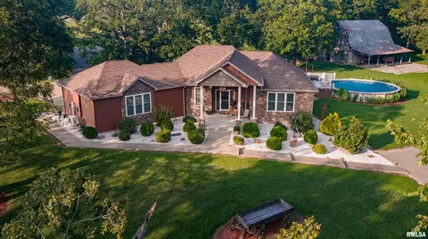 3831 Homestead Rd, Marion, IL 62959