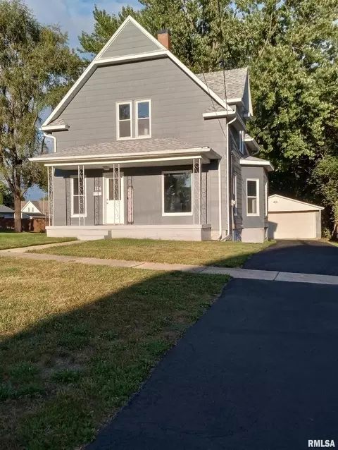 124 Dwight St, Kewanee, IL 61443