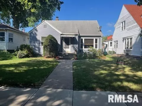 2632 Western Ave, Davenport, IA 52803