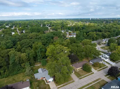 2715 2nd St, Moline, IL 61265 photo 26