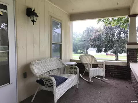 142 Hollis St, Kewanee, IL 61443 photo 5