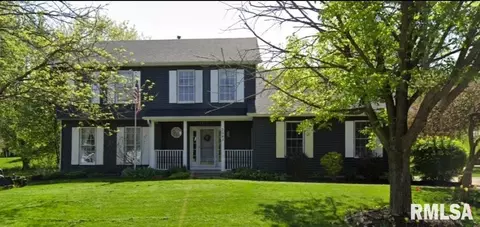 2943 E 43rd St, Davenport, IA 52803