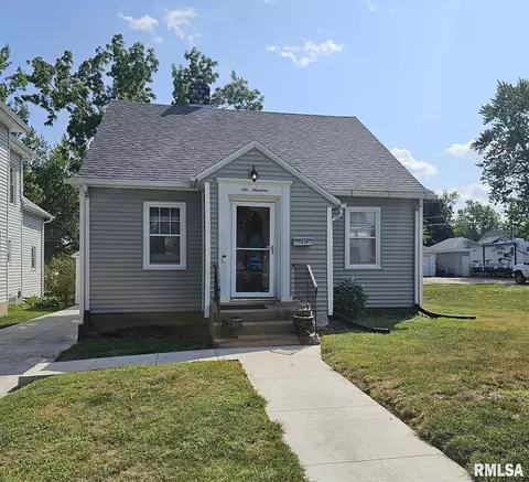 619 10th Ave S, Clinton, IA 52732