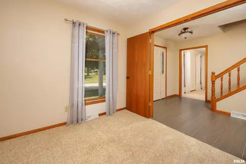 3623 74th St, Moline, IL 61265 photo 4