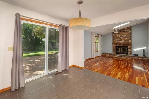 3623 74th St, Moline, IL 61265 photo 9