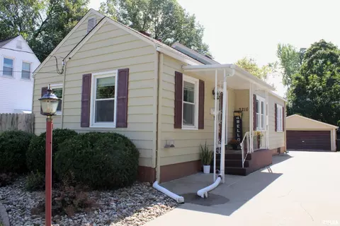 3216 24th Ave, Rock Island, IL 61201