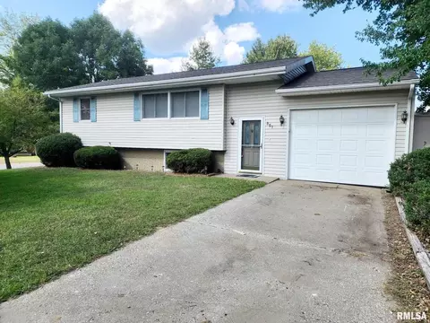 801 Southern Ln, Quincy, IL 62305