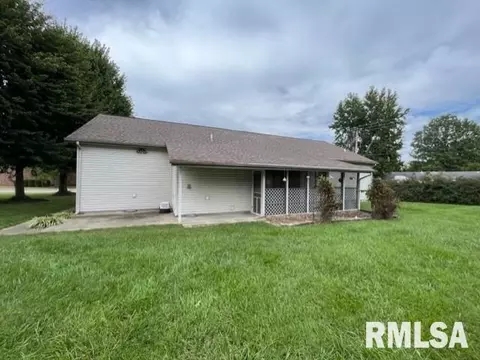 404 E Clark Trl, Herrin, IL 62948 photo 11